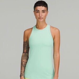 Lululemon top